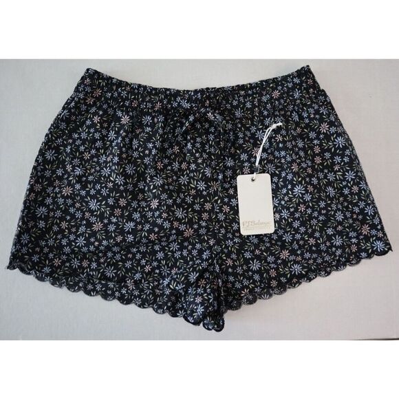 P.J. Salvage Women's Sz XS Black Floral Print Scalloped Hem Lounge Pajama Shorts - Picture 1 of 8